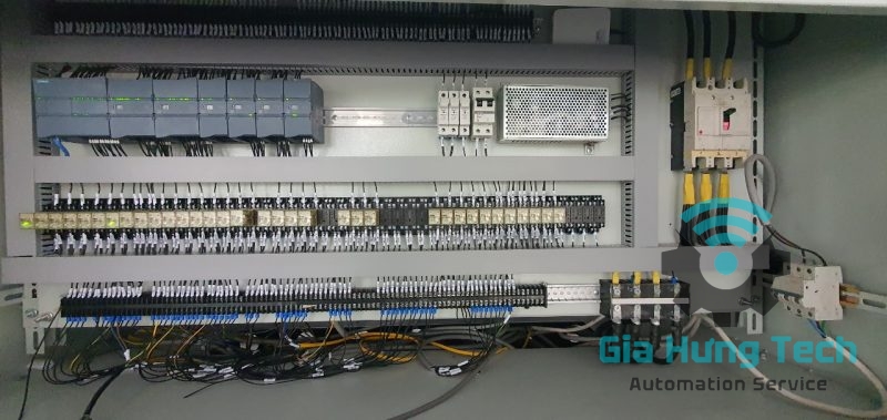 Tủ điện điều khiển sử dụng PLC Siemens - Đức